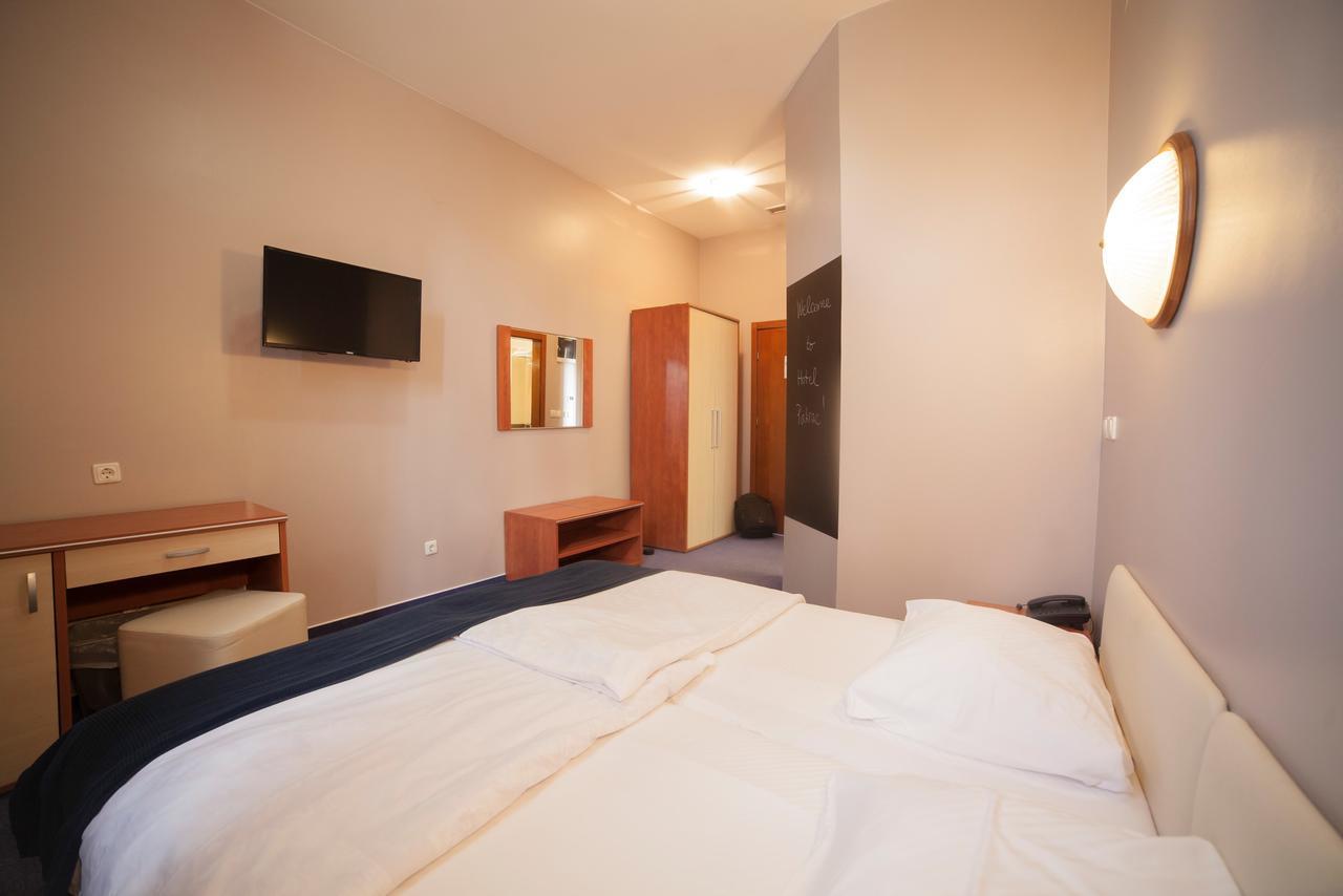 Hotel Pakrac Zewnętrze zdjęcie