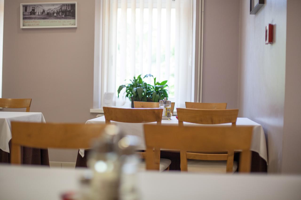 Hotel Pakrac Zewnętrze zdjęcie