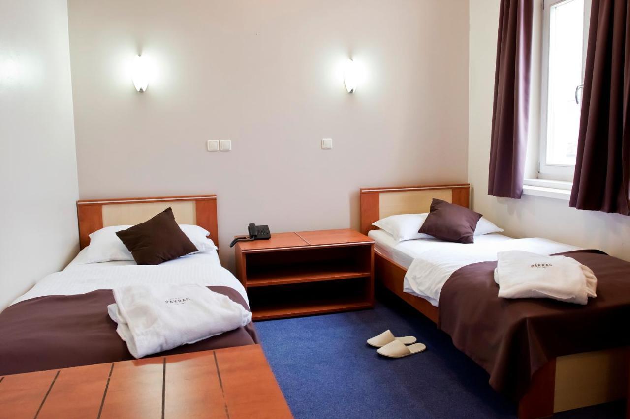 Hotel Pakrac Zewnętrze zdjęcie